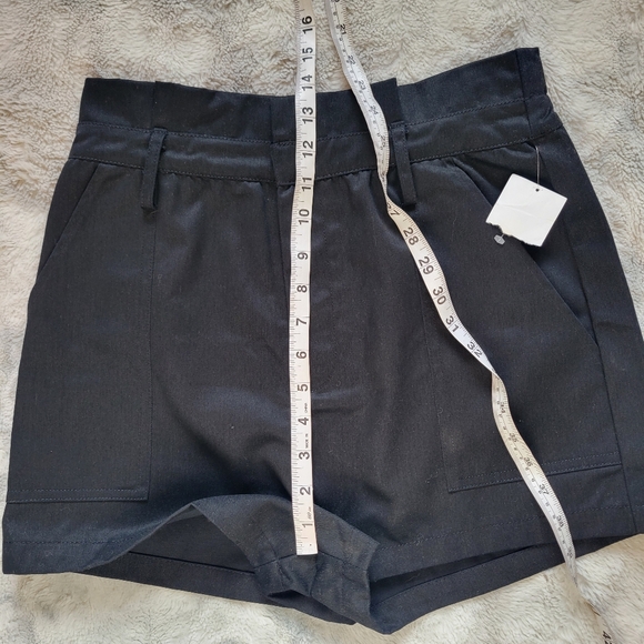 Missing Belt NWOT Steve Madden Black High Waisted Paperbag Shorts Women's Small - Picture 6 of 7